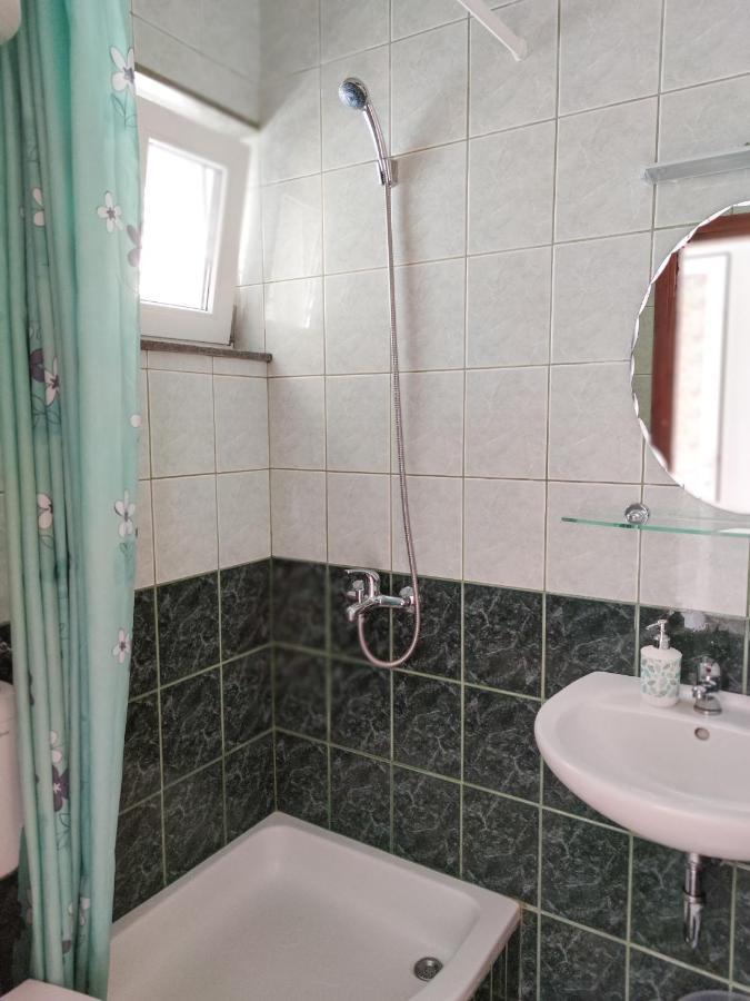 Apartments And Rooms Marica Makarska Bilik gambar